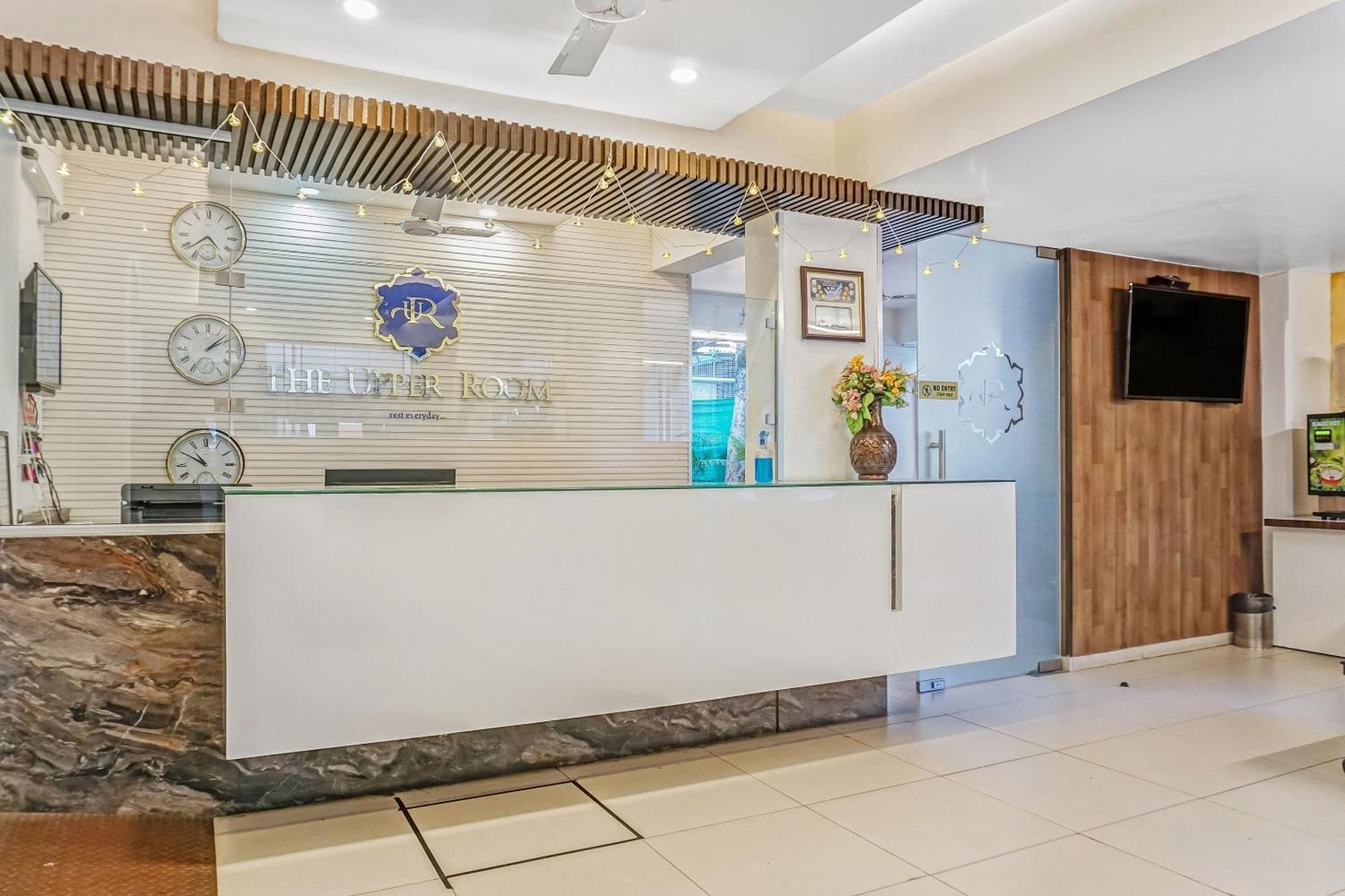 Super Townhouse The Upper Room Near Pune Airport Lohogaon Exteriér fotografie