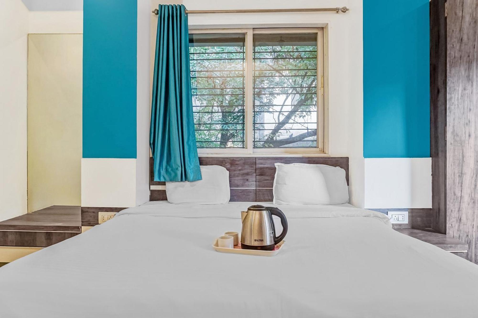 Super Townhouse The Upper Room Near Pune Airport Lohogaon Exteriér fotografie