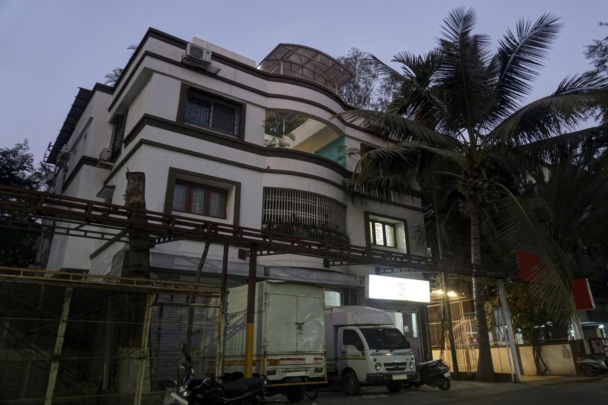 Super Townhouse The Upper Room Near Pune Airport Lohogaon Exteriér fotografie