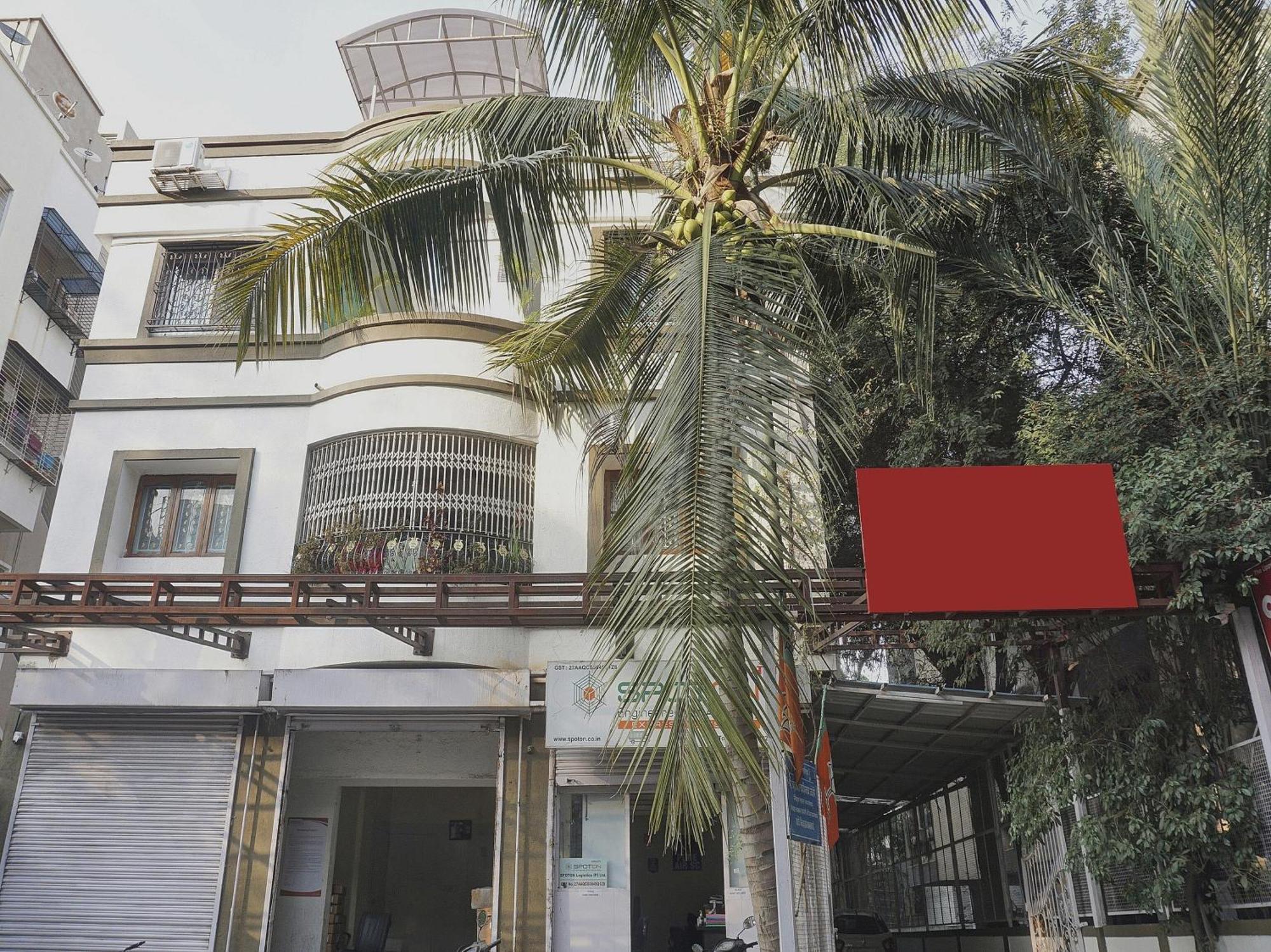 Super Townhouse The Upper Room Near Pune Airport Lohogaon Exteriér fotografie